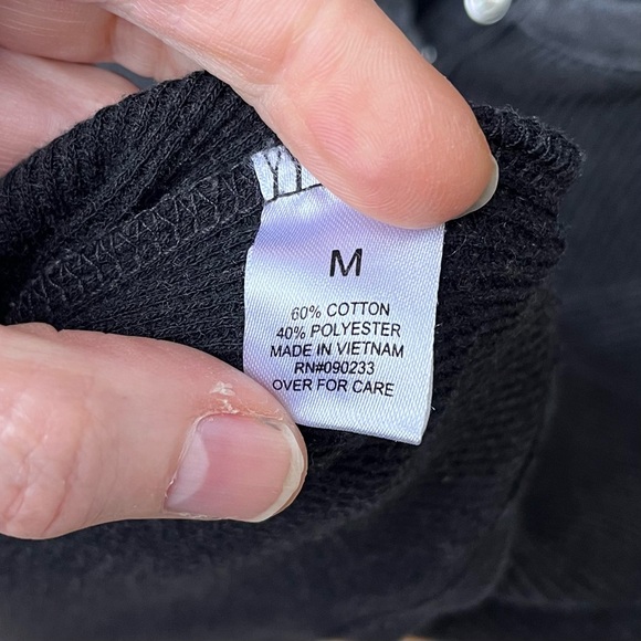 PAC Cares Family Time Waffle Knit Long Sleeve Boxy Henley Crop Top Sz M - Picture 4 of 7